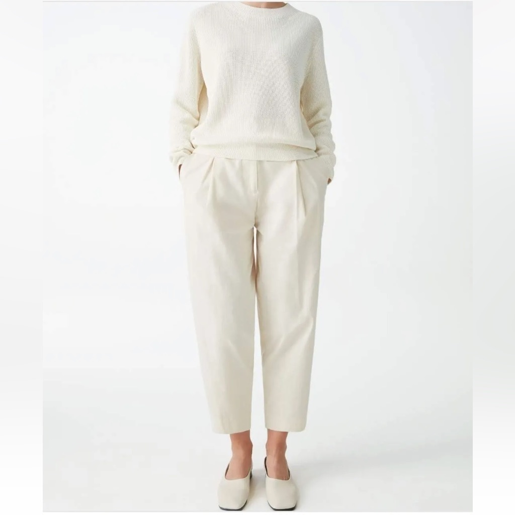 Cos Pleated Cropped Hemp Pants.